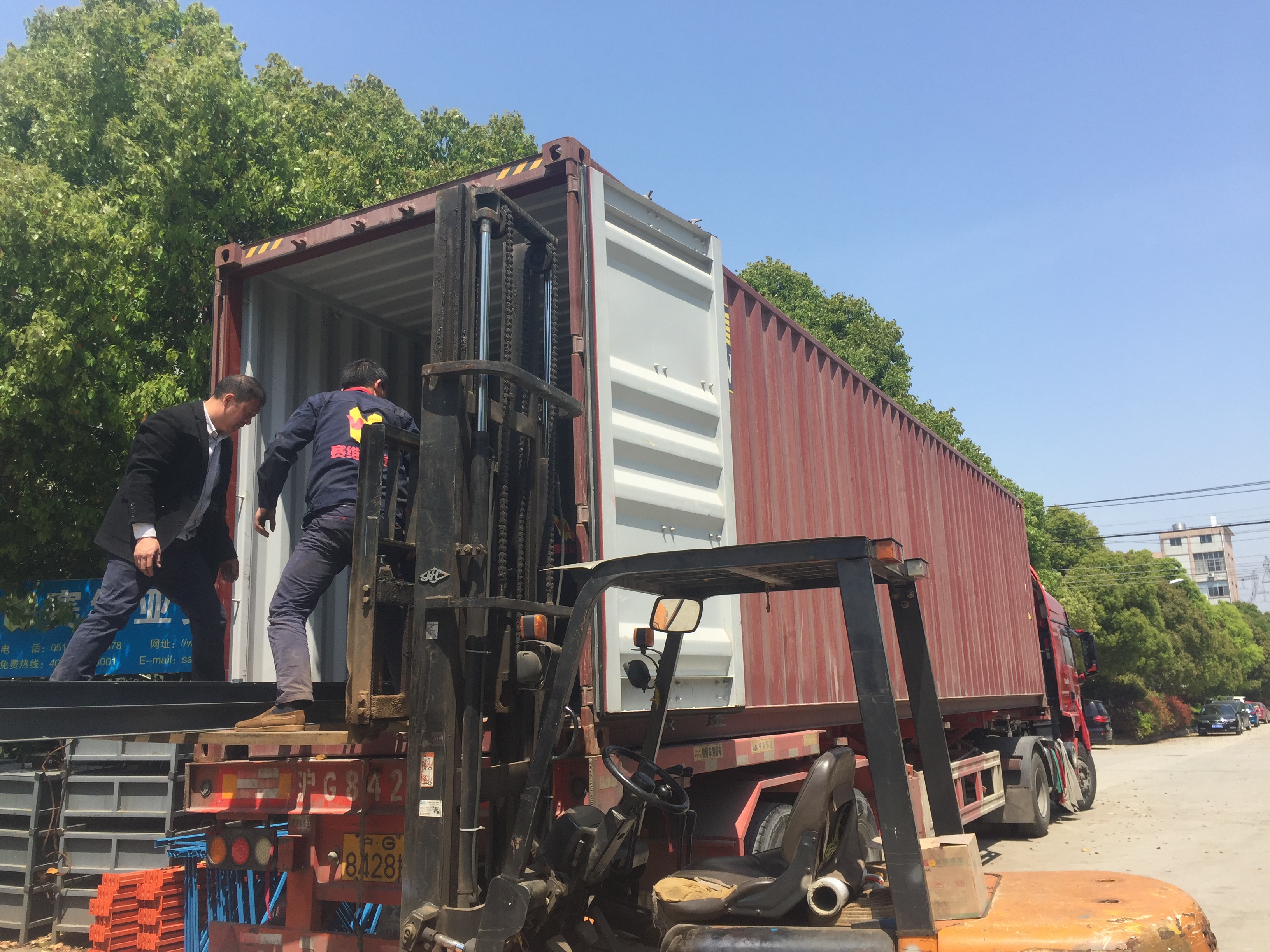 无锡信誉联盟模具货架装车